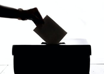 Wybory w tradycyjnej formie możliwe za 2 lata; jedyną bezpieczną formą wybory korespondencyjne