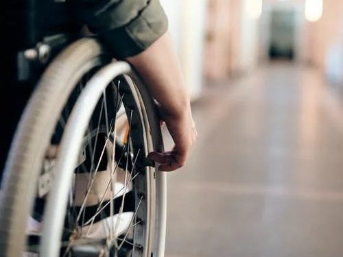 MOPR pomaga w transporcie seniorów i osób z niepełnosprawnością