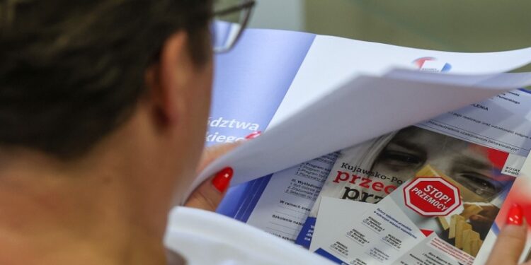 Wsparcie dla osób dotkniętych przemocą w rodzinie